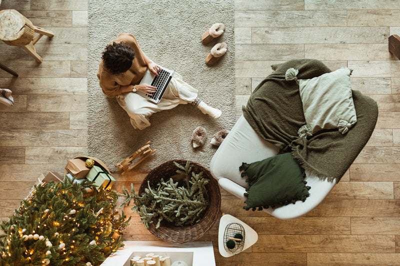 Chic Christmas: Unwrapping the Perfect Gifts for Mom!