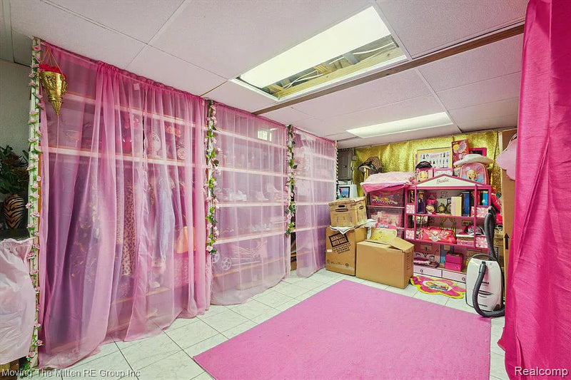 Hi Barbie: Barbie Dream House Aesthetic in Modern Homes
