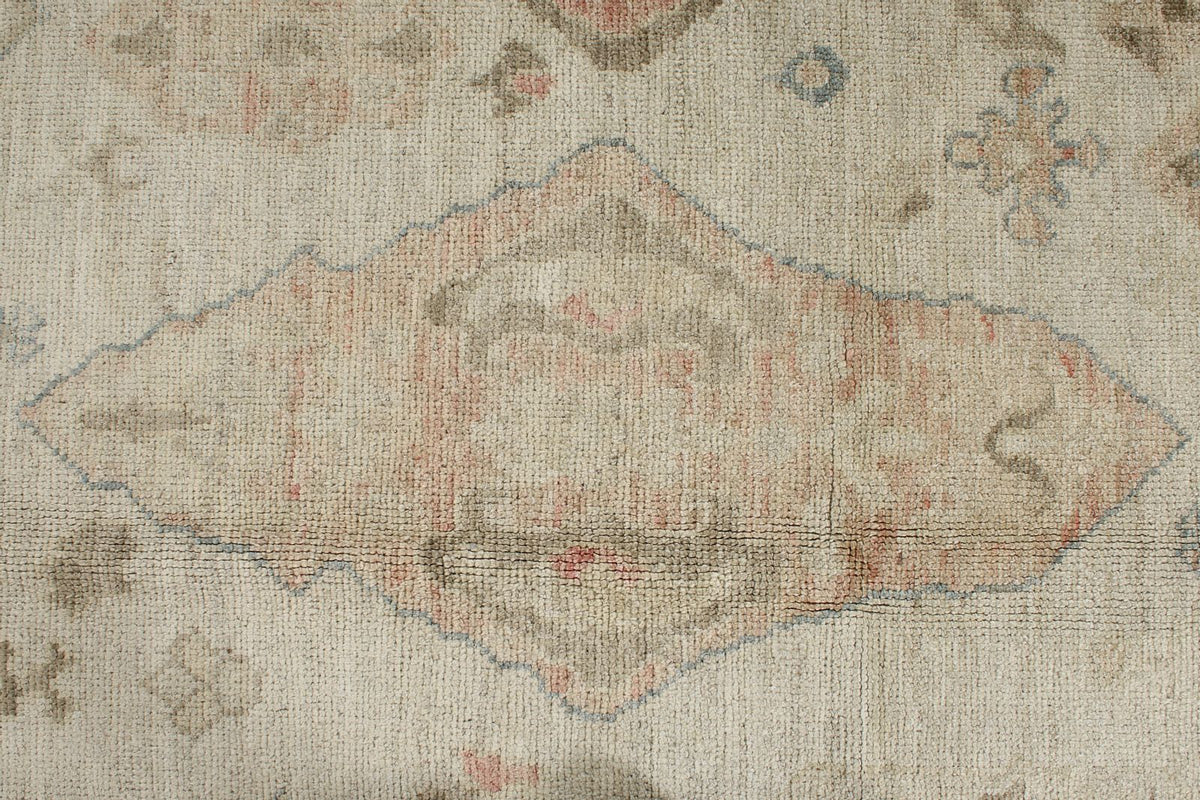 8x10 Ivory and Rust Turkish Oushak Rug