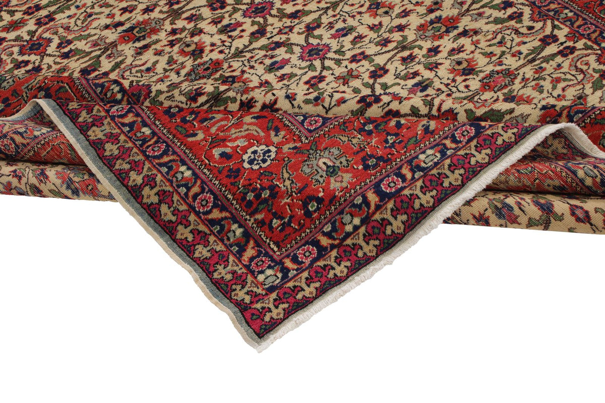 7x9 Ivory and Red Turkish Traditional Rug