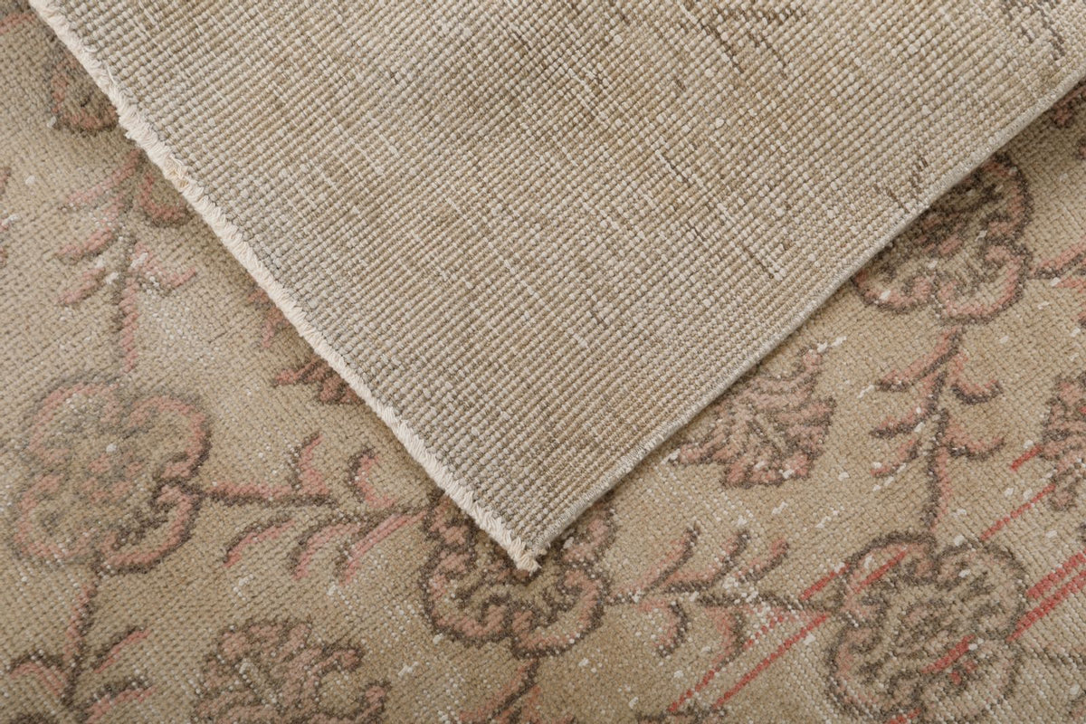 7x11 Ivory and Brown Turkish Anatolian Rug