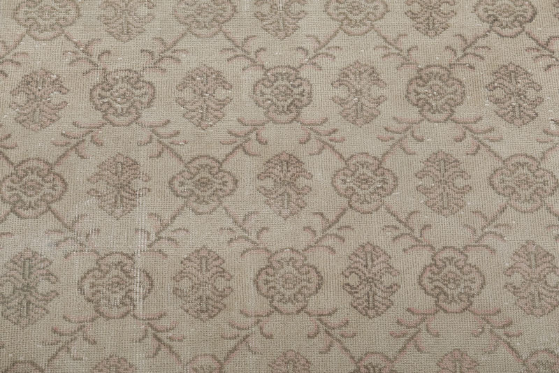 7x11 Ivory and Brown Turkish Anatolian Rug