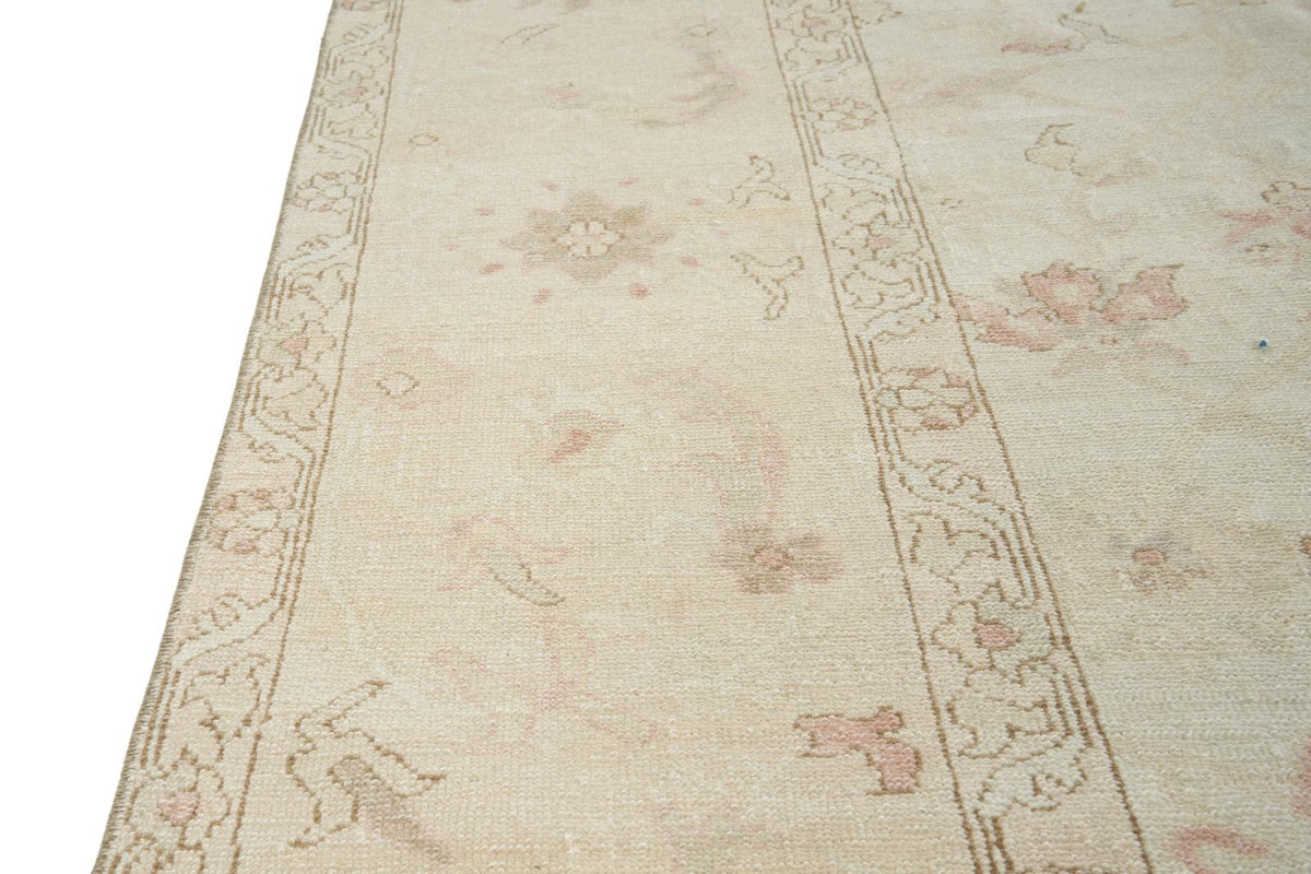9x11 Ivory and Gold Turkish Traditional Rug