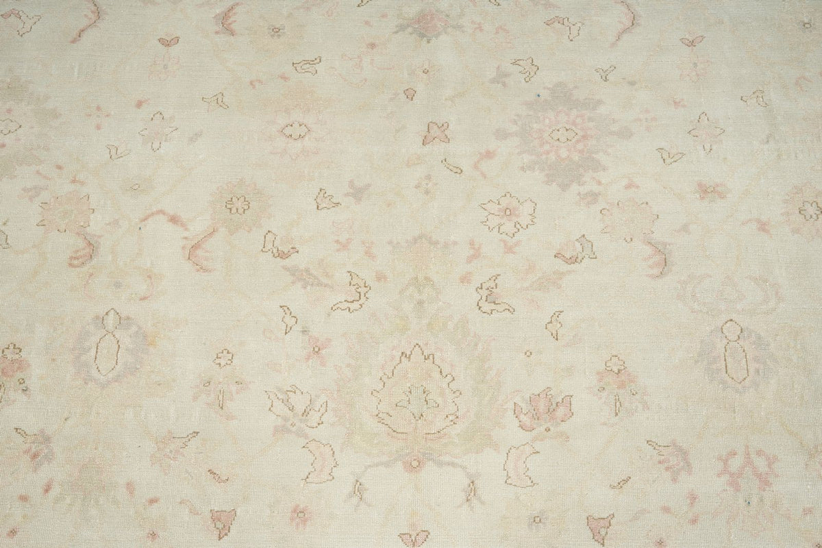 9x11 Ivory and Gold Turkish Traditional Rug