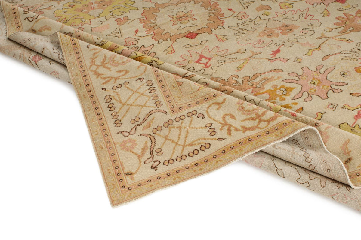 8x10 Ivory and Gold Turkish Traditional Rug
