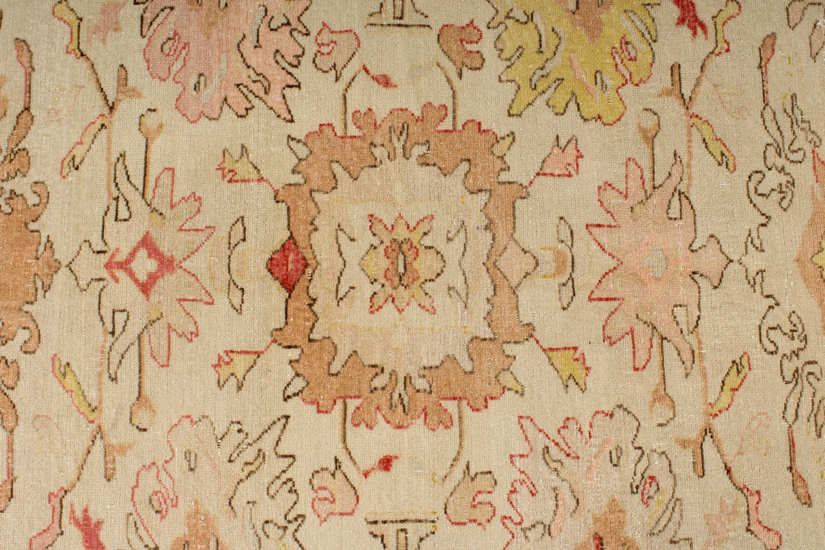 8x10 Ivory and Gold Turkish Traditional Rug