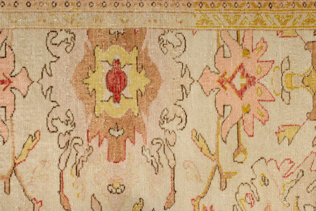 8x10 Ivory and Gold Turkish Traditional Rug