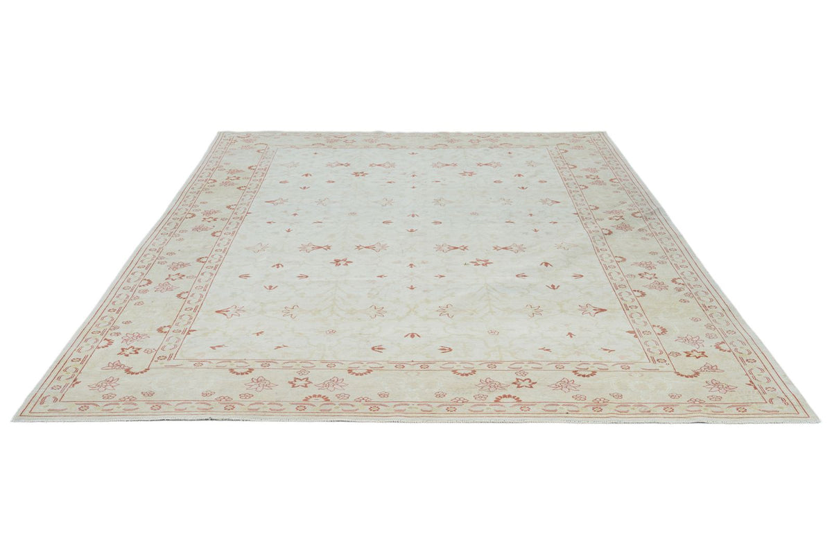 9x12 Ivory and Gold Turkish Traditional Rug