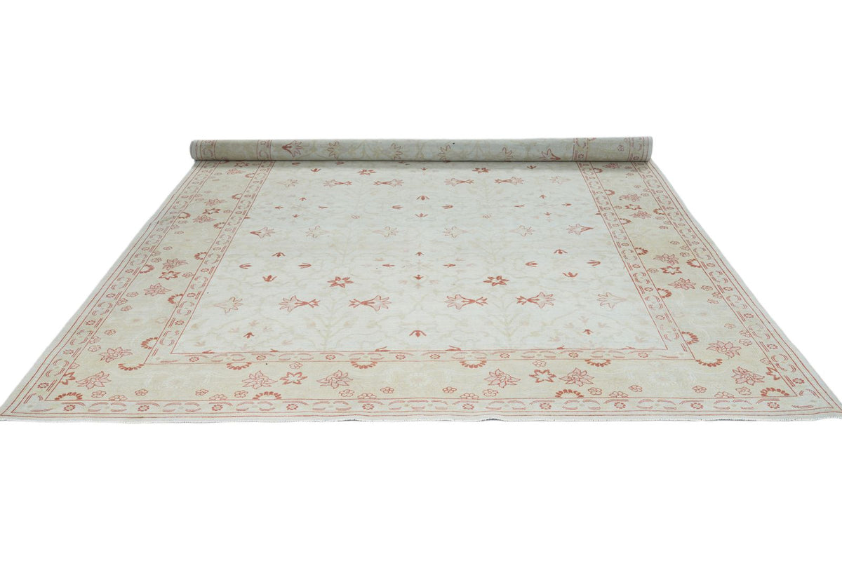 9x12 Ivory and Gold Turkish Traditional Rug