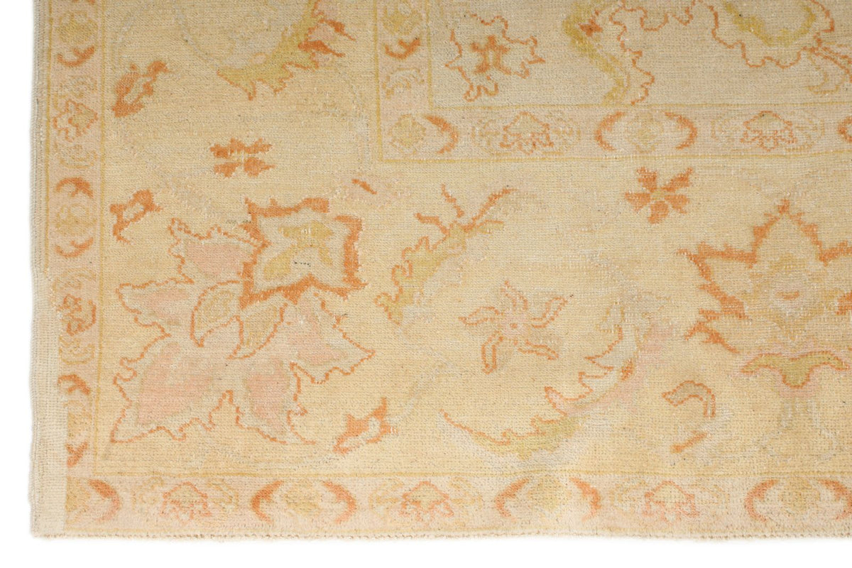 8x10 Ivory and Gold Turkish Traditional Rug