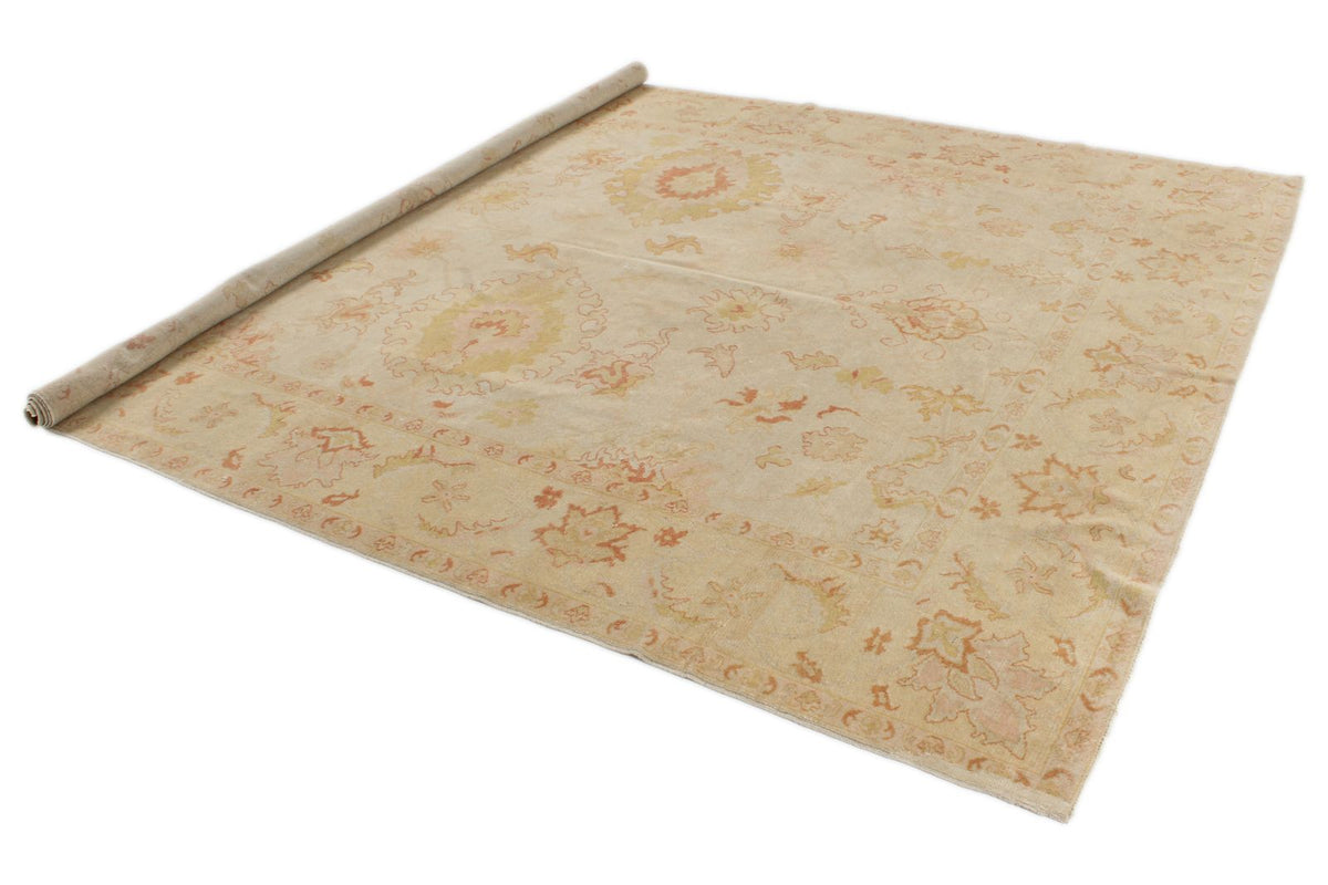 8x10 Ivory and Gold Turkish Traditional Rug