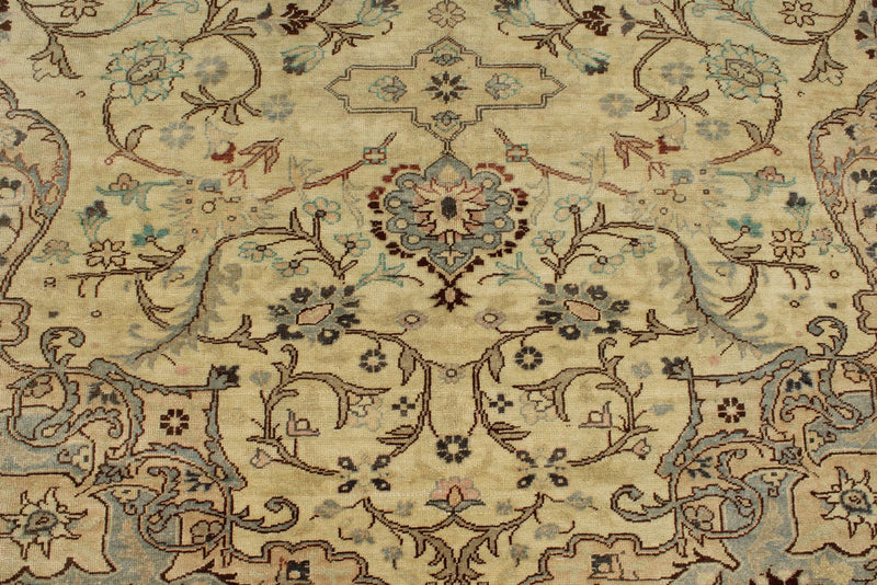 6x10 Ivory and Brown Turkish Traditional Rug
