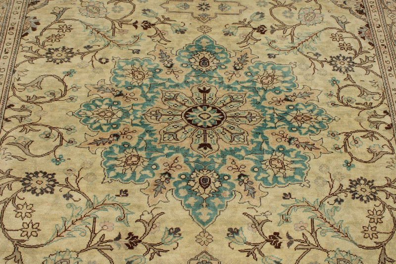 6x10 Ivory and Brown Turkish Traditional Rug