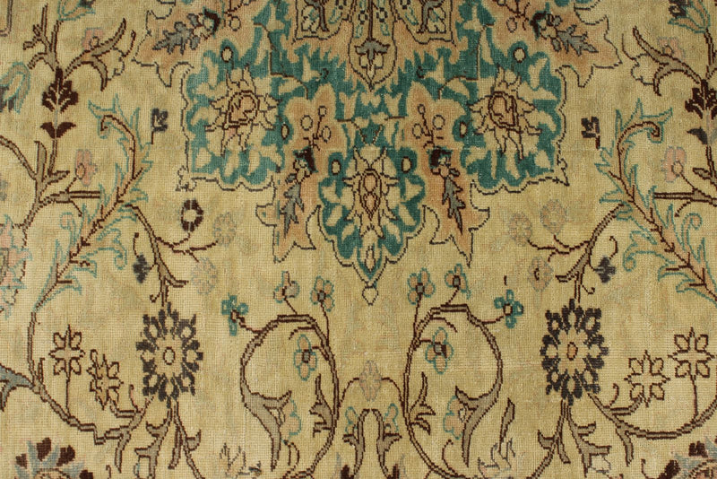 6x10 Ivory and Brown Turkish Traditional Rug