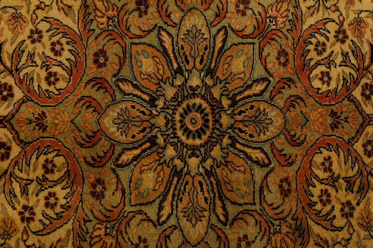 7x10 Ivory and Green Turkish Traditional Rug