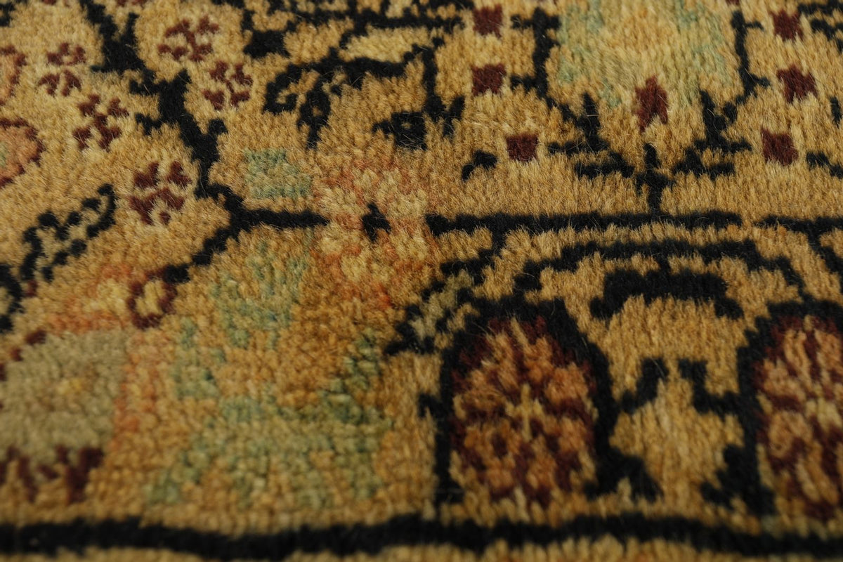 7x10 Ivory and Green Turkish Traditional Rug