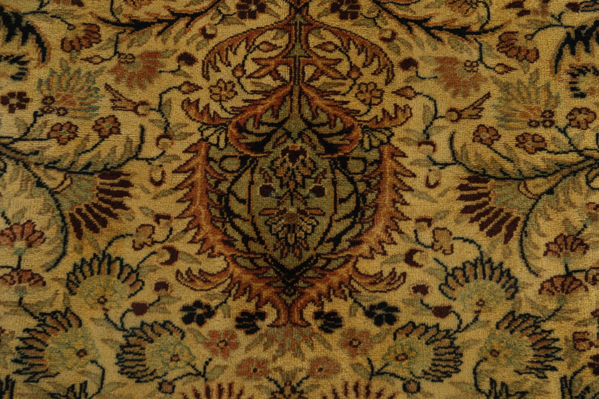 7x10 Ivory and Green Turkish Traditional Rug