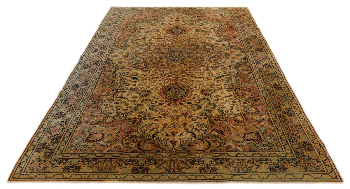 7x10 Ivory and Green Turkish Traditional Rug
