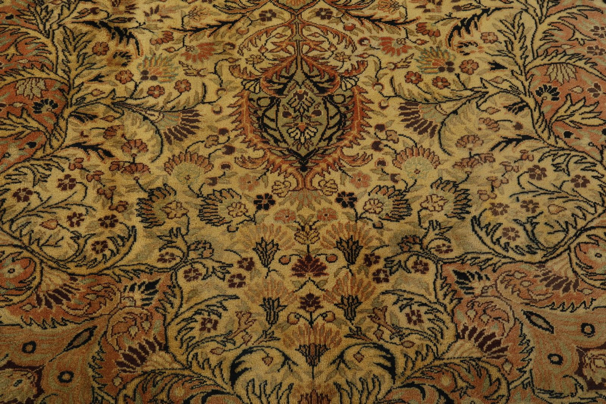 7x10 Ivory and Green Turkish Traditional Rug