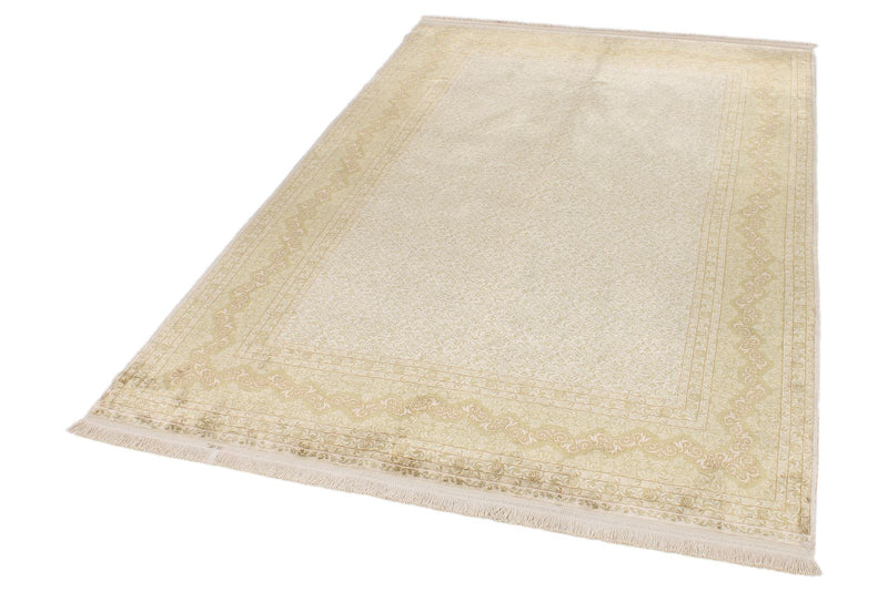 5x7 Ivory and Light Green Turkish Anatolian Rug