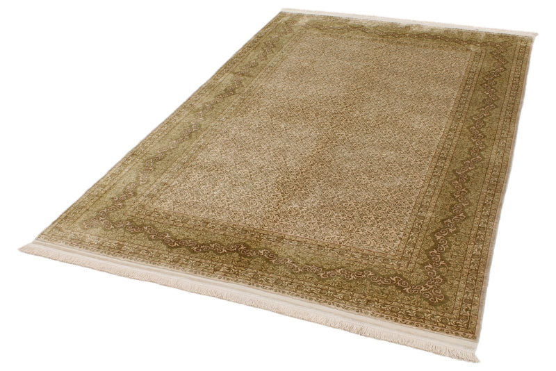 5x7 Ivory and Light Green Turkish Anatolian Rug