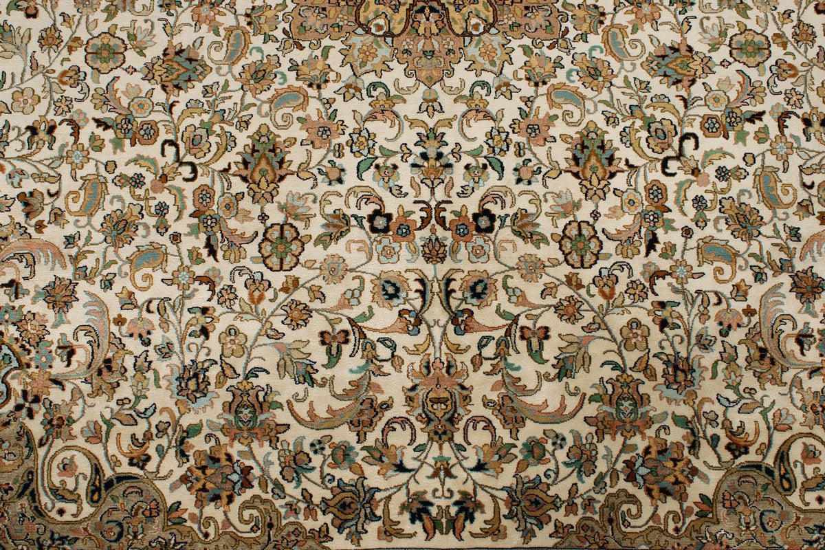 6x6 Ivory Turkish Anatolian Rug