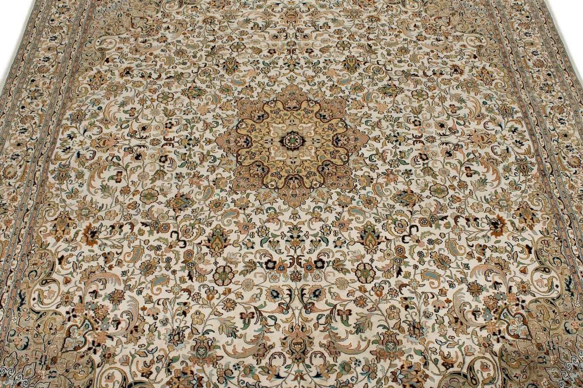 6x6 Ivory Turkish Anatolian Rug