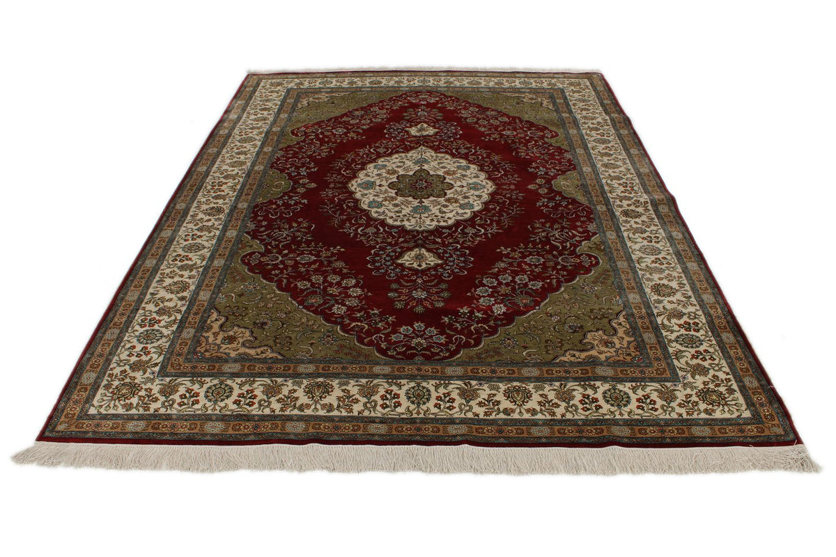 6x9 Ivory and Red Turkish Anatolian Rug