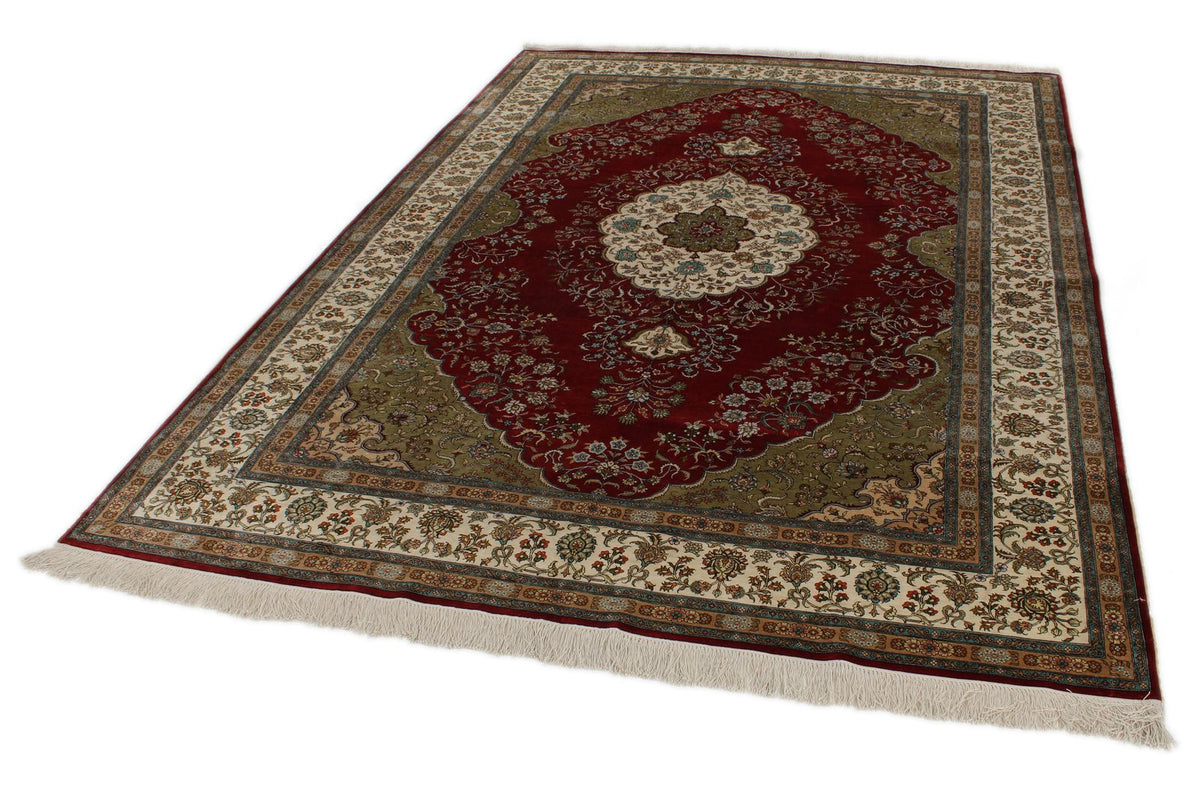 6x9 Ivory and Red Turkish Anatolian Rug