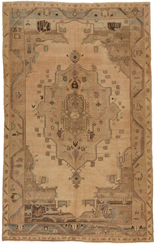 5x9 Ivory and Gray Turkish Tribal Rug