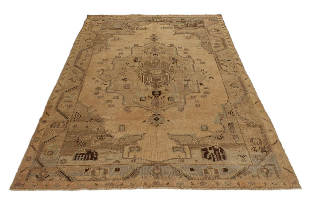 5x9 Ivory and Gray Turkish Tribal Rug