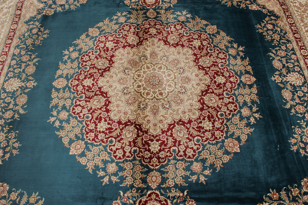 9x12 Blue and Ivory Turkish Silk Rug