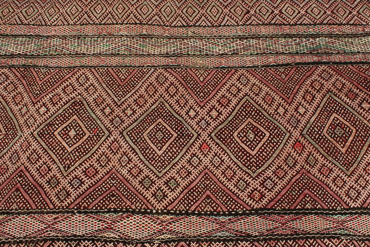 6x10 Burgundy and Ivory Turkish Tribal Rug