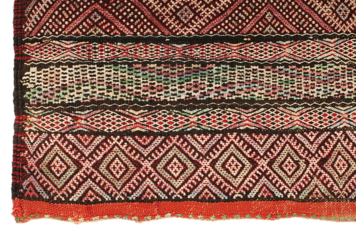 6x10 Burgundy and Ivory Turkish Tribal Rug