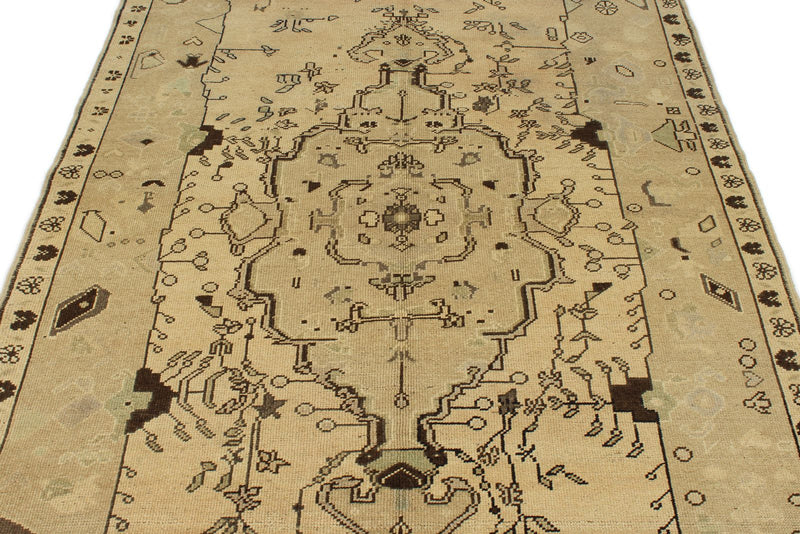 5x8 Green and Ivory Turkish Tribal Rug