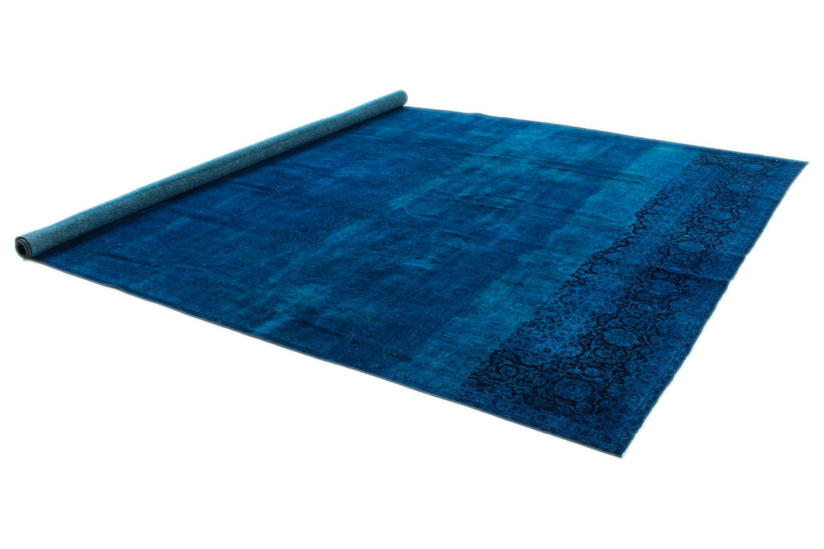 10x14 Red and Navy Turkish Oushak Rug