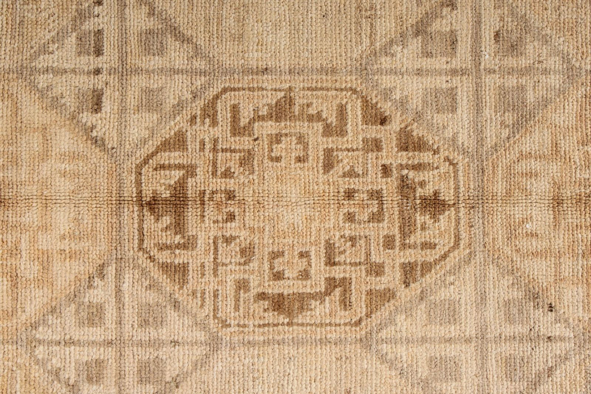6x9 Gray and Beige Turkish Oushak Rug