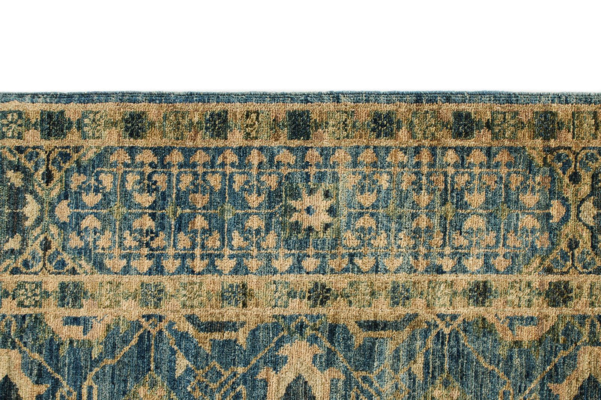5x7 Gold and Blue Traditional Rug