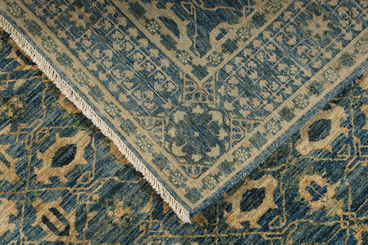 5x7 Gold and Blue Traditional Rug