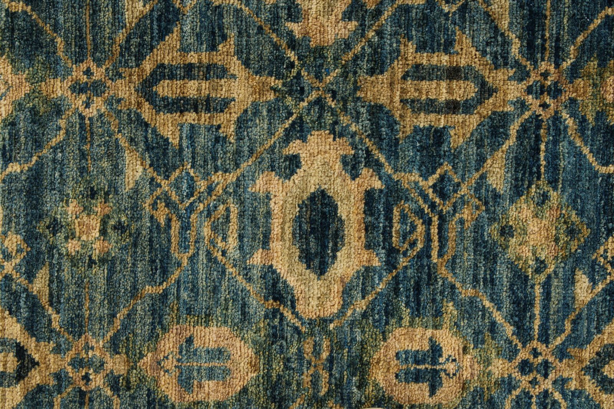 5x7 Gold and Blue Traditional Rug