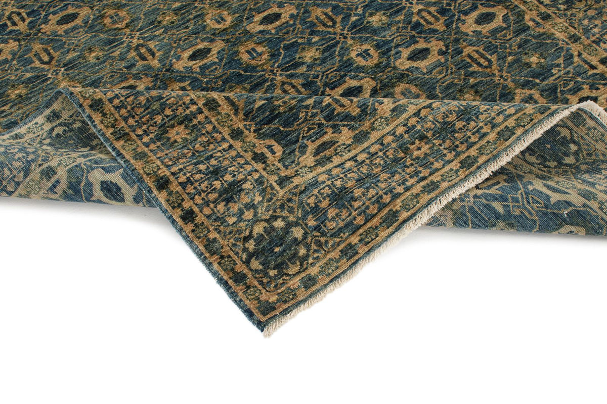 5x7 Gold and Blue Traditional Rug