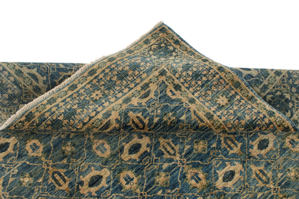 5x7 Gold and Blue Traditional Rug