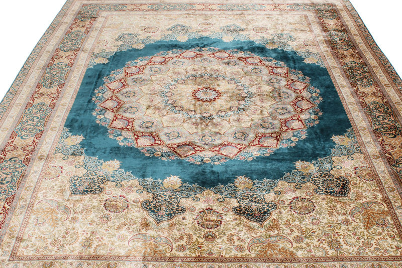 8x10 Multicolor and Blue Turkish Silk Rug