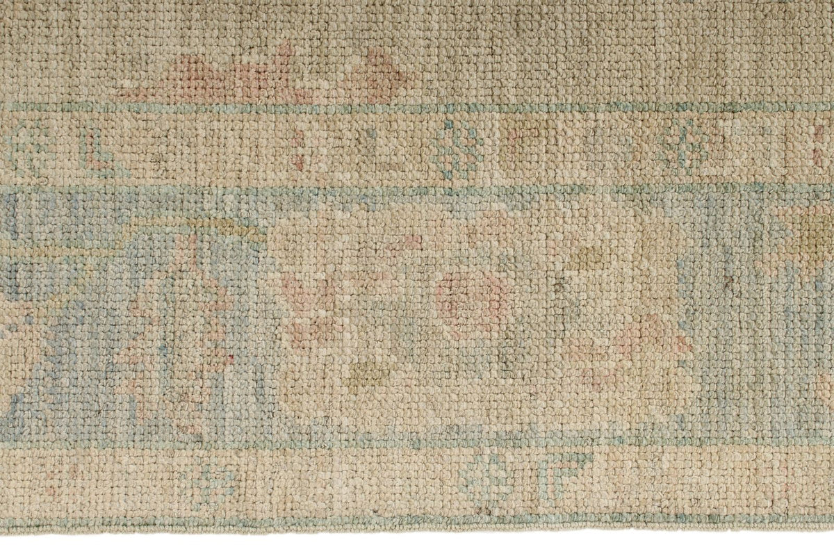 5x7 Ivory and Blue Turkish Oushak Rug