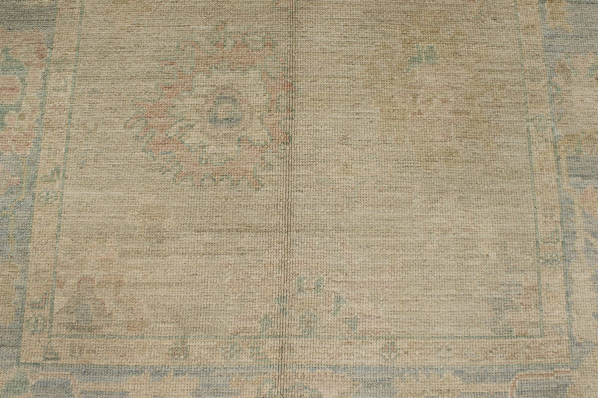 5x7 Ivory and Blue Turkish Oushak Rug