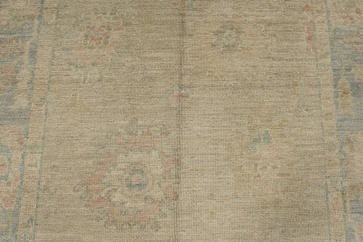 5x7 Ivory and Blue Turkish Oushak Rug
