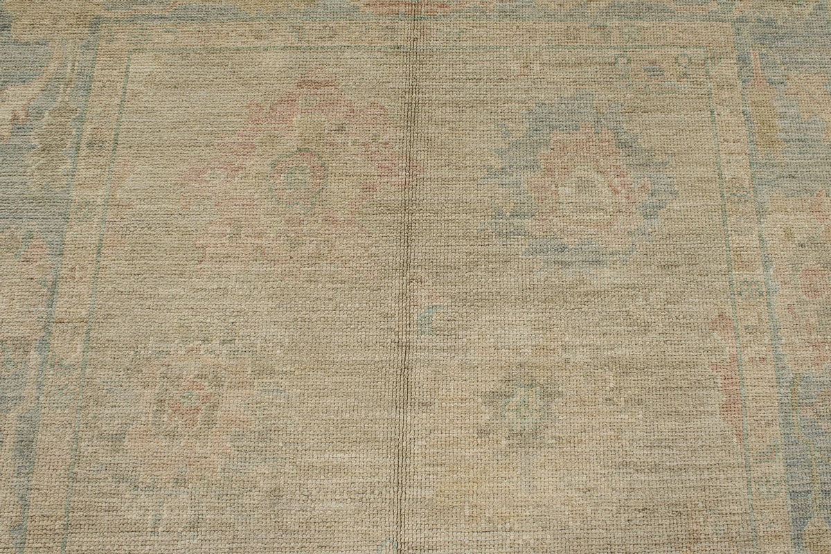 5x7 Ivory and Blue Turkish Oushak Rug