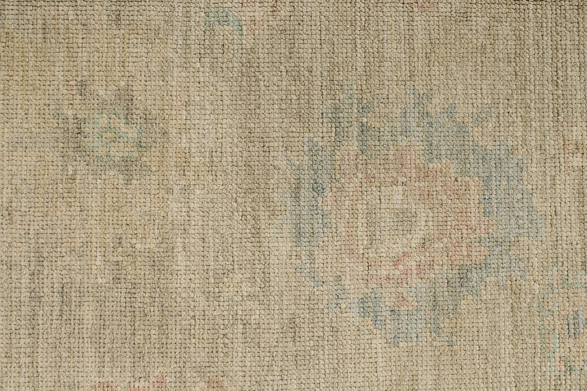 5x7 Ivory and Blue Turkish Oushak Rug
