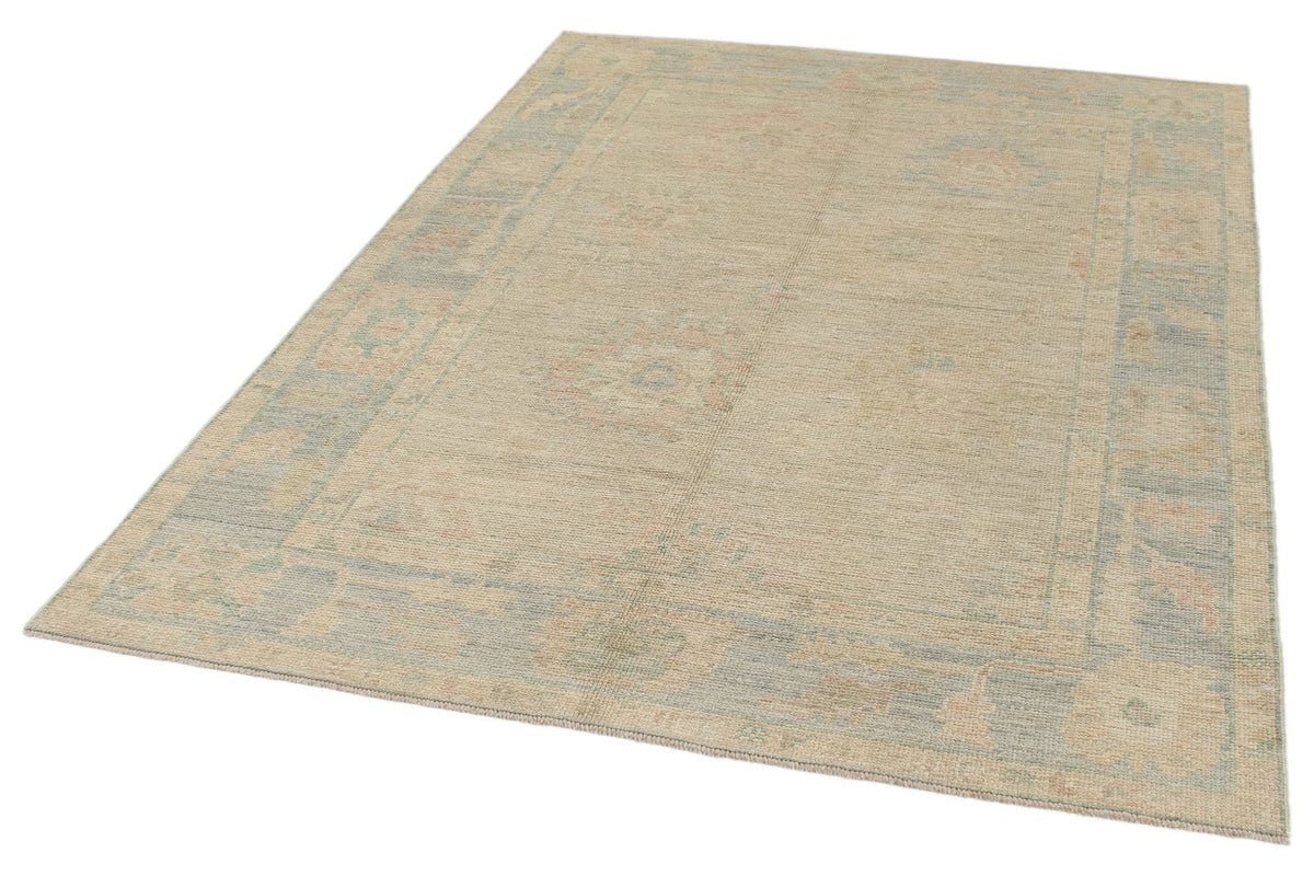 5x7 Ivory and Blue Turkish Oushak Rug