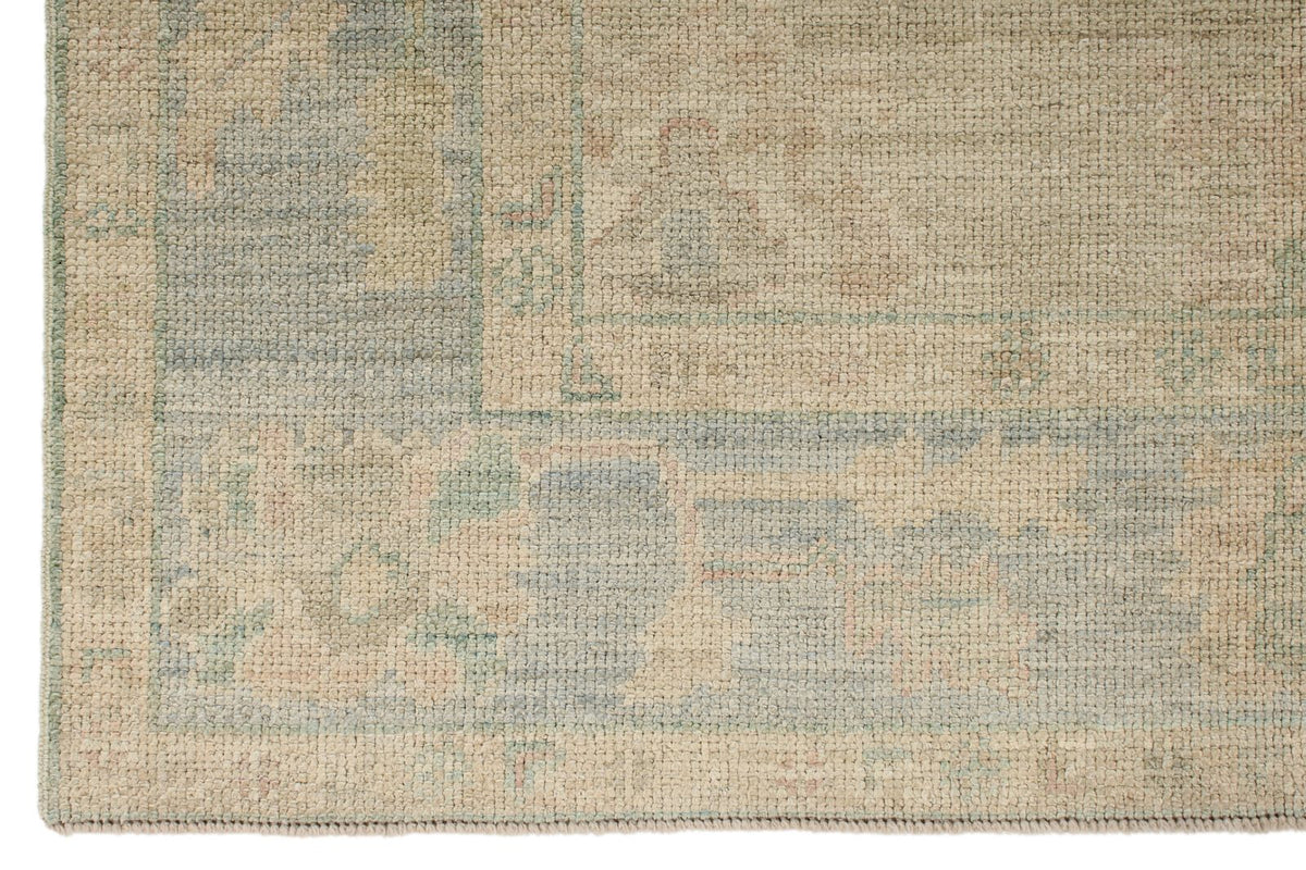 5x7 Ivory and Blue Turkish Oushak Rug